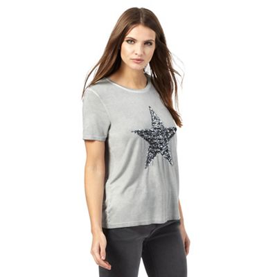 Grey sequined star t-shirt